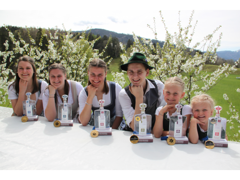 Edelbrände und Liköre vom Tegernsee Edelbrände und Liköre vom Tegernsee